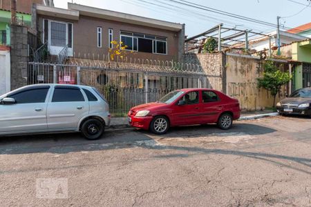 Casa à venda com 170m², 2 quartos e 2 vagas Casa à venda com 170m², 2 quartos e 2 vagasFachada