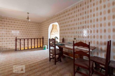 Casa à venda com 170m², 2 quartos e 2 vagas Casa à venda com 170m², 2 quartos e 2 vagasCozinha