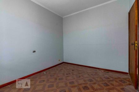 Quarto 1 de casa para alugar com 2 quartos, 170m² em Vila Carmosina, São Paulo