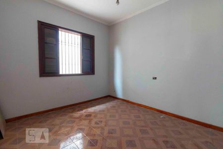 Quarto 1 de casa para alugar com 2 quartos, 170m² em Vila Carmosina, São Paulo