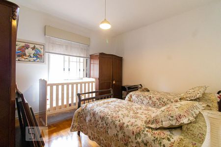 Casa à venda com 390m², 4 quartos e 4 vagas Casa à venda com 390m², 4 quartos e 4 vagasQuarto 3