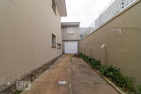 Casa à venda com 390m², 4 quartos e 4 vagas Casa à venda com 390m², 4 quartos e 4 vagasGaragem