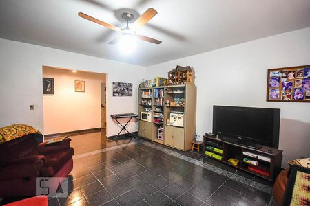 Casa à venda com 636m², 4 quartos e 6 vagasSala de tv 2