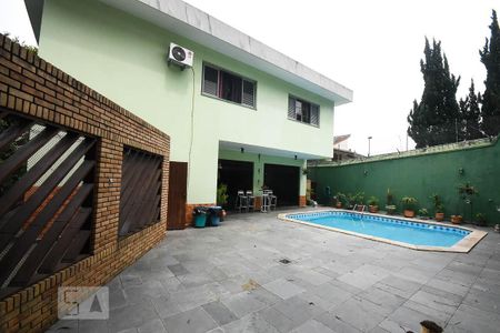 Casa à venda com 636m², 4 quartos e 6 vagasPiscina