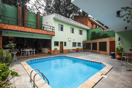Casa à venda com 636m², 4 quartos e 6 vagasPiscina
