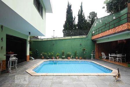 Casa à venda com 636m², 4 quartos e 6 vagasPiscina