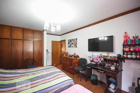 Casa à venda com 636m², 4 quartos e 6 vagasSuíte 1