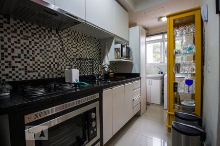 Apartamento à venda com 60m², 2 quartos e 1 vaga Apartamento à venda com 60m², 2 quartos e 1 vagaCozinha e Área de Serviço