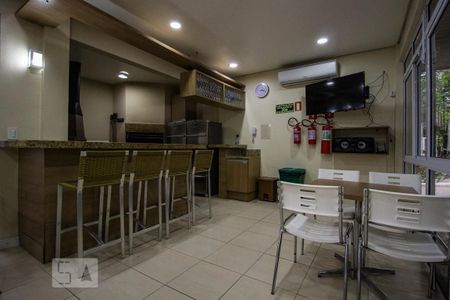 Apartamento à venda com 60m², 2 quartos e 1 vaga Apartamento à venda com 60m², 2 quartos e 1 vagaÁrea comum - Salão de festas