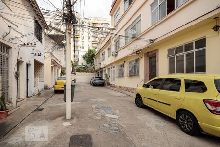Casa de condomínio à venda com 112m², 3 quartos e sem vaga Casa de condomínio à venda com 112m², 3 quartos e sem vagaVila