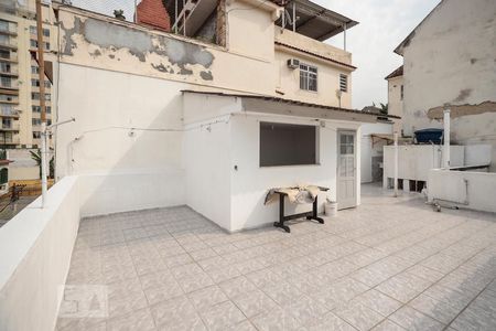 Casa de condomínio à venda com 112m², 3 quartos e sem vaga Casa de condomínio à venda com 112m², 3 quartos e sem vagaTerraço