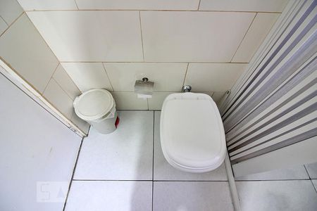 Casa à venda com 220m², 4 quartos e 2 vagasDetalhes do Banheiro 1