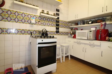 Casa à venda com 210m², 4 quartos e 3 vagasCozinha