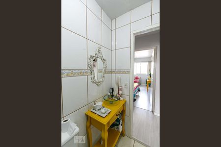 Banheiro de apartamento para alugar com 1 quarto, 44m² em Partenon, Porto Alegre