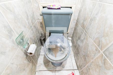 Casa à venda com 171m², 2 quartos e 2 vagas Casa à venda com 171m², 2 quartos e 2 vagasbanheiro do Quintal