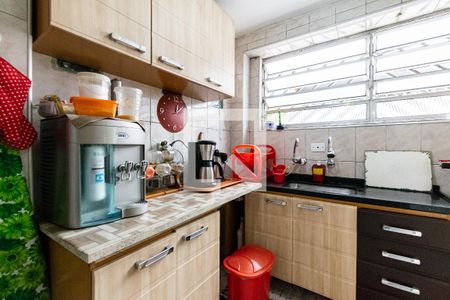 Casa à venda com 171m², 2 quartos e 2 vagas Casa à venda com 171m², 2 quartos e 2 vagasCozinha