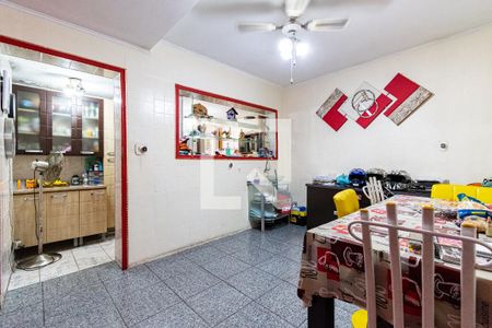 Casa à venda com 171m², 2 quartos e 2 vagas Casa à venda com 171m², 2 quartos e 2 vagasCopa