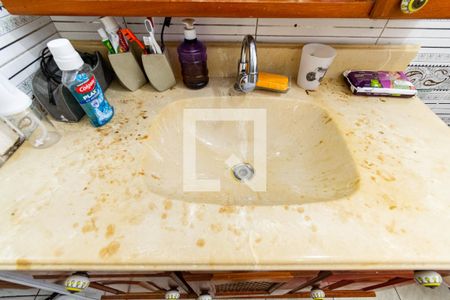 Casa à venda com 171m², 2 quartos e 2 vagas Casa à venda com 171m², 2 quartos e 2 vagasBanheiro