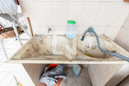 Casa à venda com 171m², 2 quartos e 2 vagas Casa à venda com 171m², 2 quartos e 2 vagasLavanderia