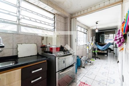 Casa à venda com 171m², 2 quartos e 2 vagas Casa à venda com 171m², 2 quartos e 2 vagasCozinha