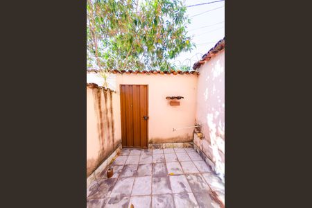 Casa à venda com 180m², 3 quartos e 1 vaga Casa à venda com 180m², 3 quartos e 1 vagaEntrada