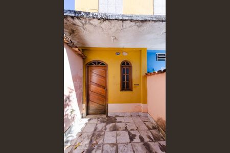 Casa à venda com 180m², 3 quartos e 1 vaga Casa à venda com 180m², 3 quartos e 1 vagaEntrada