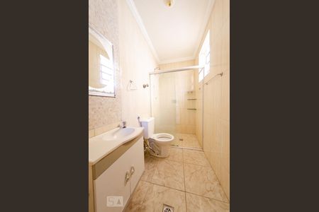 Casa à venda com 180m², 3 quartos e 1 vaga Casa à venda com 180m², 3 quartos e 1 vagaBanheiro da suíte