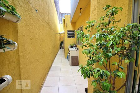 Casa à venda com 112m², 3 quartos e 2 vagasCorredor