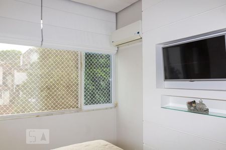 Quarto 1 de apartamento para alugar com 2 quartos, 75m² em Grajau, Rio de Janeiro