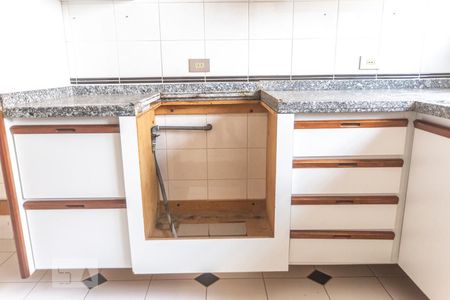 Apartamento à venda com 245m², 4 quartos e 4 vagasArmário