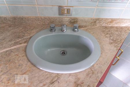 Apartamento à venda com 245m², 4 quartos e 4 vagasPia