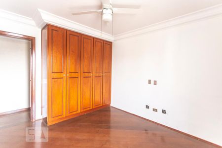 Apartamento à venda com 245m², 4 quartos e 4 vagasSuíte 2