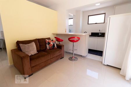 Sala de kitnet/studio para alugar com 1 quarto, 35m² em Pantanal, Florianópolis