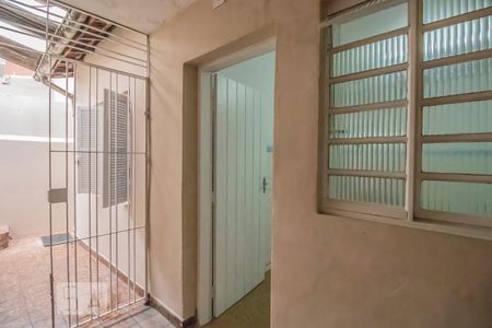 Casa à venda com 94m², 3 quartos e 2 vagasÁrea de Serviço E Quintal