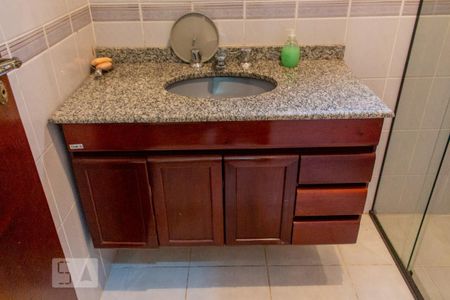 Casa à venda com 249m², 4 quartos e 2 vagasPia