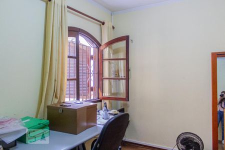 Casa à venda com 249m², 4 quartos e 2 vagasQuarto 3