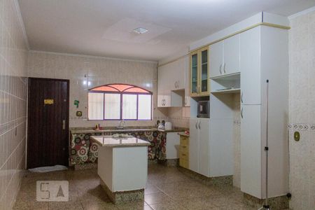 Casa à venda com 249m², 4 quartos e 2 vagasCozinha