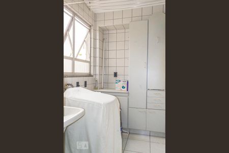 Apartamento à venda com 106m², 3 quartos e 1 vagaÁrea de Serviço