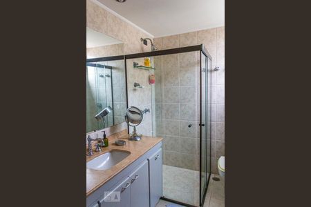 Apartamento à venda com 106m², 3 quartos e 1 vagaBanheiro da Suíte