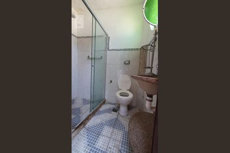 Casa à venda com 500m², 4 quartos e 5 vagas Casa à venda com 500m², 4 quartos e 5 vagasBanheiro da Piscina