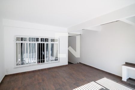 Casa à venda com 150m², 3 quartos e 2 vagasGaragem