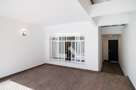 Casa à venda com 150m², 3 quartos e 2 vagasGaragem