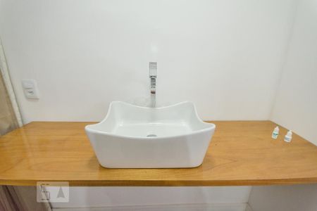 Casa à venda com 200m², 3 quartos e 2 vagas Casa à venda com 200m², 3 quartos e 2 vagasBanheiro do Quarto 3 - Suíte