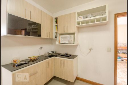 Casa à venda com 200m², 3 quartos e 2 vagas Casa à venda com 200m², 3 quartos e 2 vagasCozinha