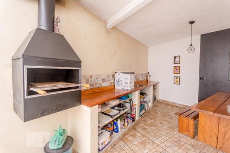 Casa à venda com 200m², 3 quartos e 2 vagas Casa à venda com 200m², 3 quartos e 2 vagasChurrasqueira