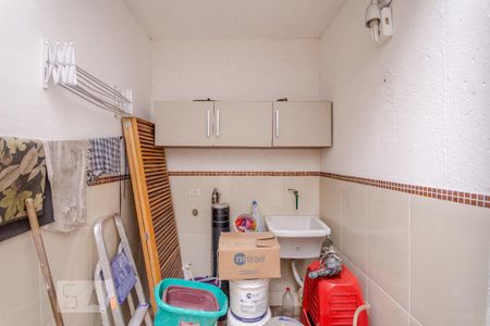 Casa à venda com 200m², 3 quartos e 2 vagas Casa à venda com 200m², 3 quartos e 2 vagasÁrea de Serviço