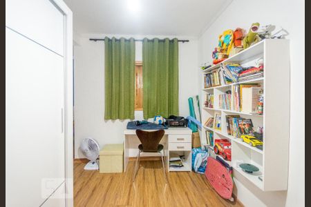 Casa à venda com 200m², 3 quartos e 2 vagas Casa à venda com 200m², 3 quartos e 2 vagasQuarto 2