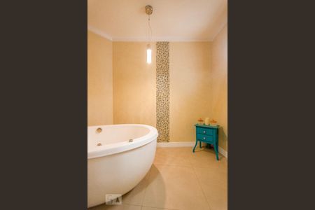 Casa à venda com 200m², 3 quartos e 2 vagas Casa à venda com 200m², 3 quartos e 2 vagasBanheiro do Quarto 3 - Suíte