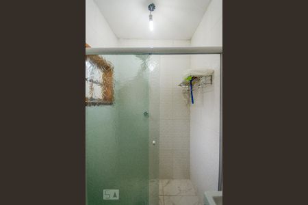 Casa à venda com 200m², 3 quartos e 2 vagas Casa à venda com 200m², 3 quartos e 2 vagasBanheiro do Quarto 1 - Suíte