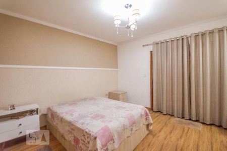 Casa à venda com 200m², 3 quartos e 2 vagas Casa à venda com 200m², 3 quartos e 2 vagasQuarto 3 - Suíte